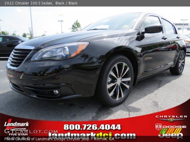 2012 Chrysler 200 S Sedan in Black