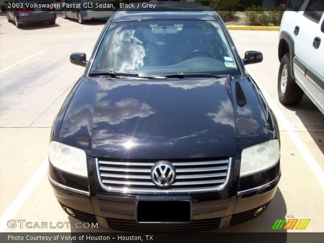 2003 Volkswagen Passat GLS Sedan in Black