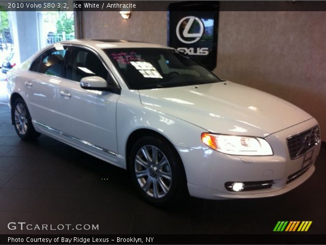 2010 Volvo S80 3.2 in Ice White