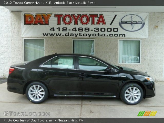 2012 Toyota Camry Hybrid XLE in Attitude Black Metallic