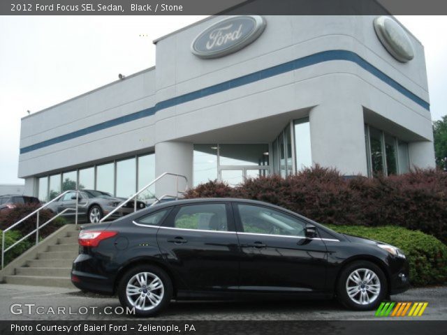 2012 Ford Focus SEL Sedan in Black