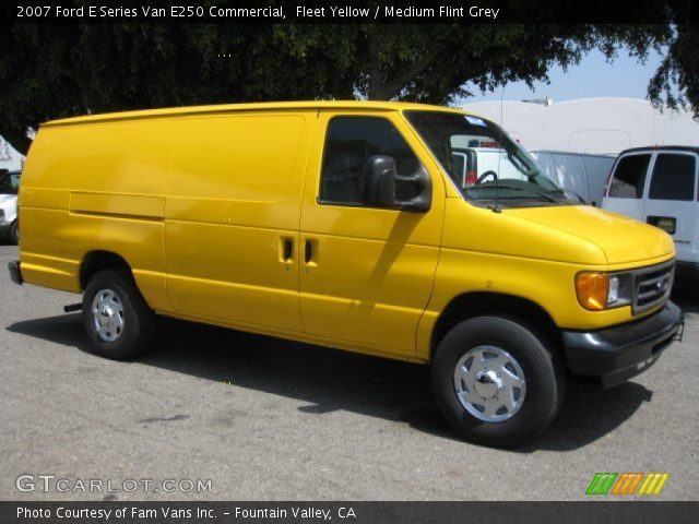 2007 Ford E Series Van E250 Commercial in Fleet Yellow