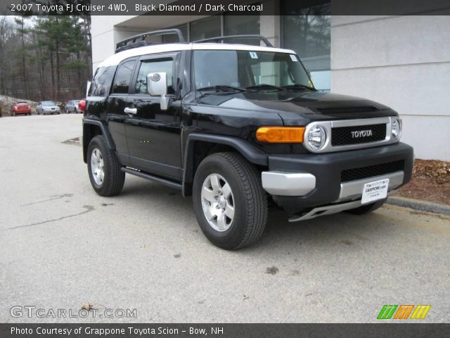 2007 Toyota FJ Cruiser 4WD in Black Diamond