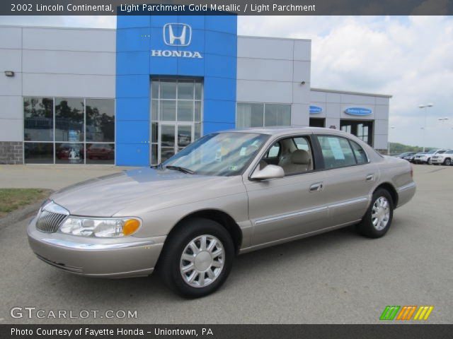 2002 Lincoln Continental  in Light Parchment Gold Metallic