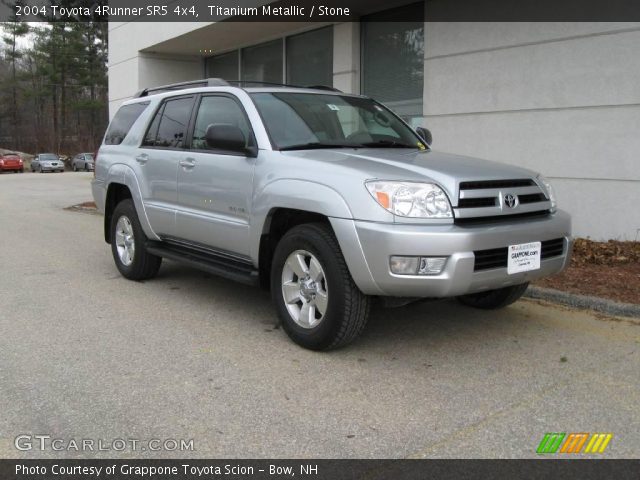 2004 Toyota 4Runner SR5 4x4 in Titanium Metallic