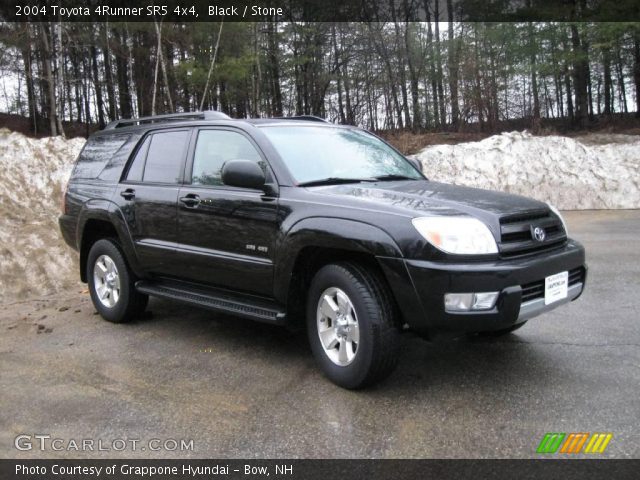 2004 Toyota 4Runner SR5 4x4 in Black