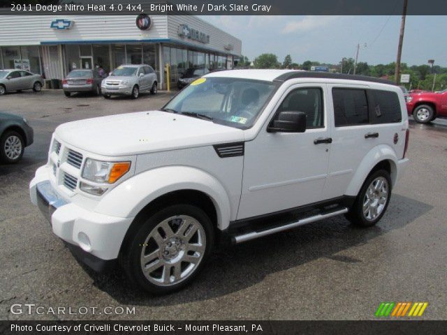 2011 Dodge Nitro Heat 4.0 4x4 in Bright White