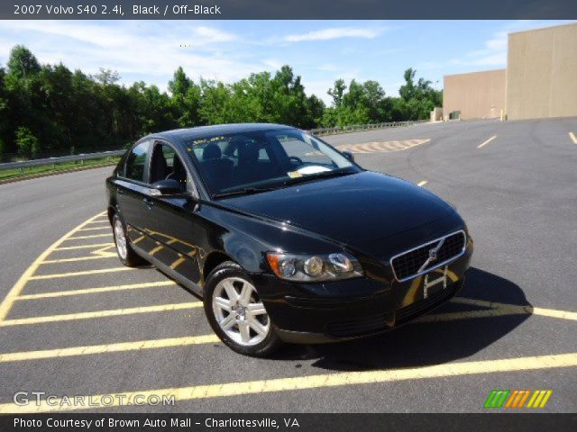 2007 Volvo S40 2.4i in Black