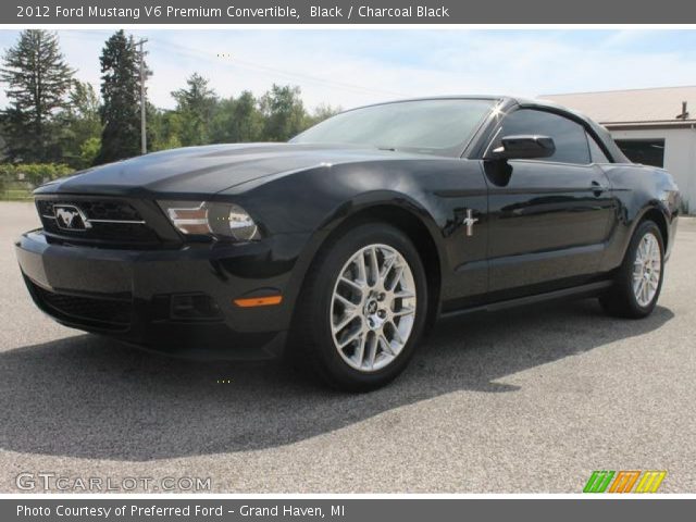2012 Ford Mustang V6 Premium Convertible in Black