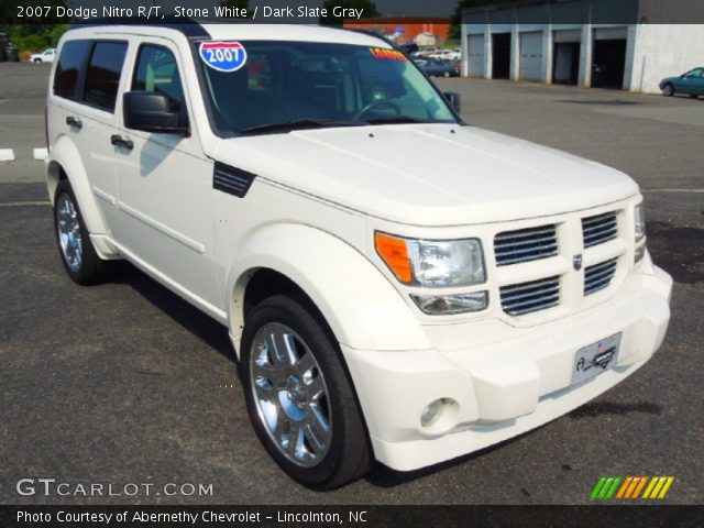 2007 Dodge Nitro R/T in Stone White