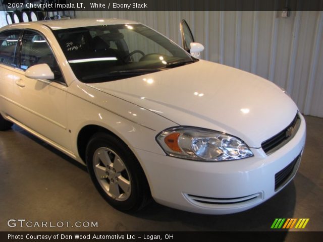 2007 Chevrolet Impala LT in White
