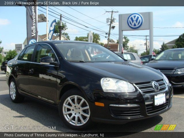 2009 Volkswagen Jetta SE Sedan in Black Uni