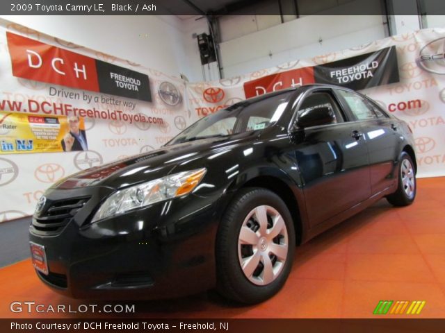 2009 Toyota Camry LE in Black