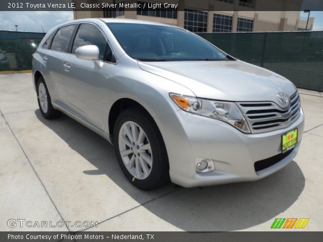 2012 Toyota Venza LE in Classic Silver Metallic