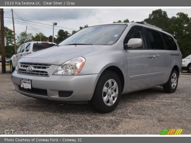 2010 Kia Sedona LX in Clear Silver
