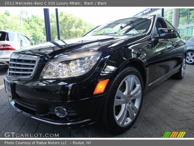 2011 Mercedes-Benz C 300 Luxury 4Matic in Black