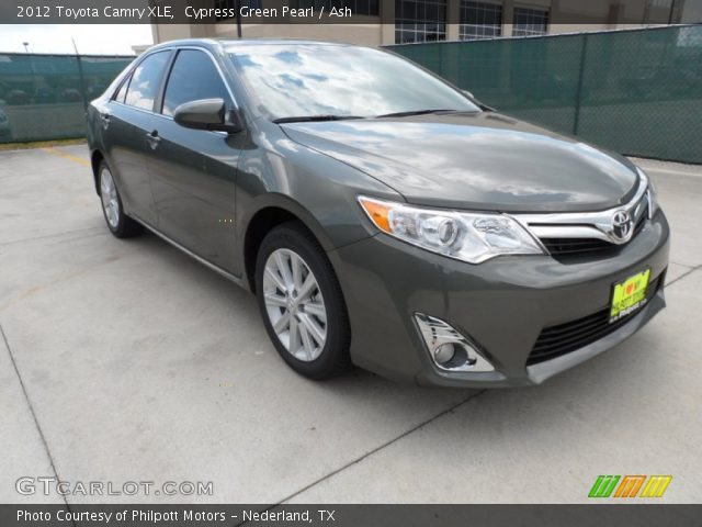 2012 Toyota Camry XLE in Cypress Green Pearl