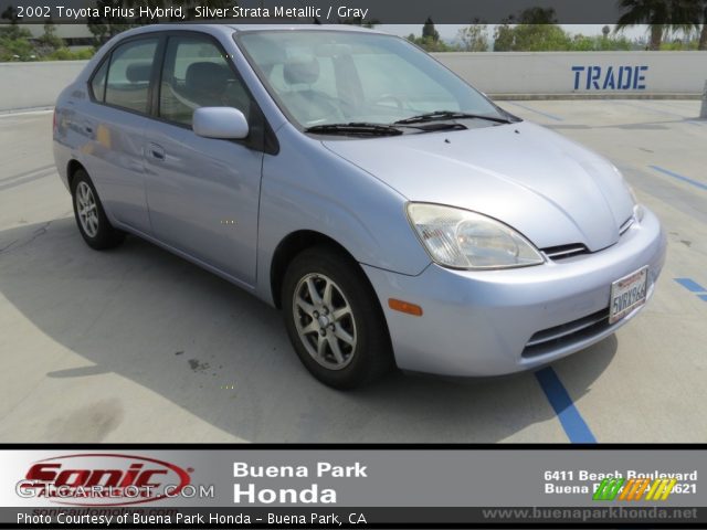 2002 Toyota Prius Hybrid in Silver Strata Metallic