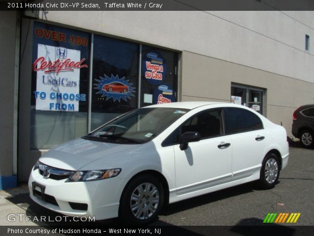 2011 Honda Civic DX-VP Sedan in Taffeta White
