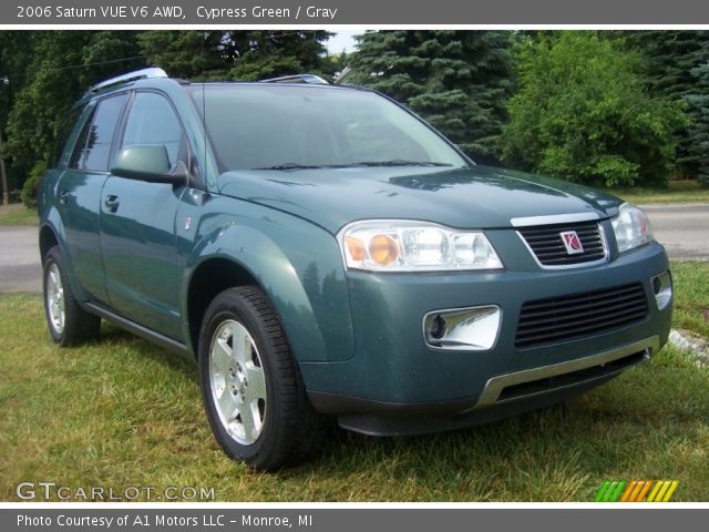 2006 Saturn VUE V6 AWD in Cypress Green