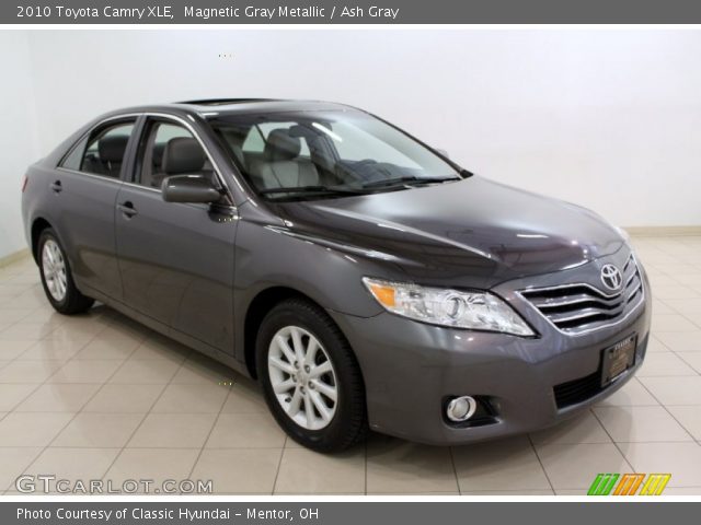 2010 Toyota Camry XLE in Magnetic Gray Metallic