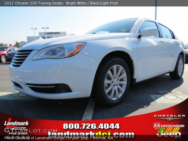 2012 Chrysler 200 Touring Sedan in Bright White