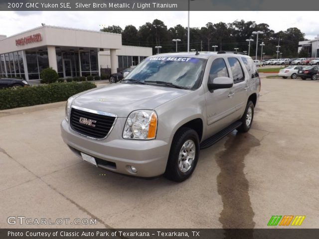 2007 GMC Yukon SLE in Silver Birch Metallic