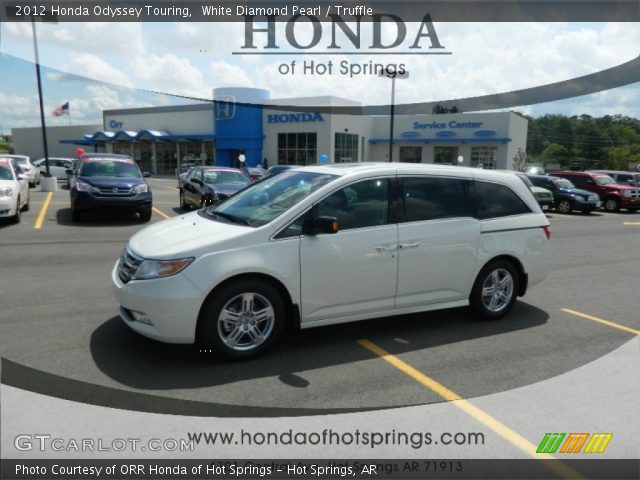 2012 Honda Odyssey Touring in White Diamond Pearl