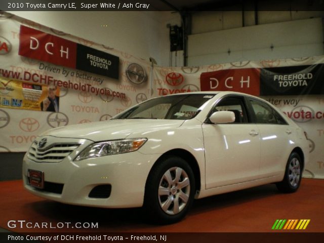 2010 Toyota Camry LE in Super White