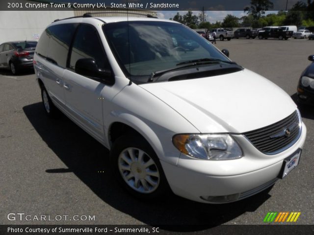 2001 Chrysler Town & Country LXi in Stone White