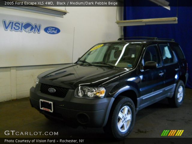 2005 Ford Escape XLS 4WD in Black