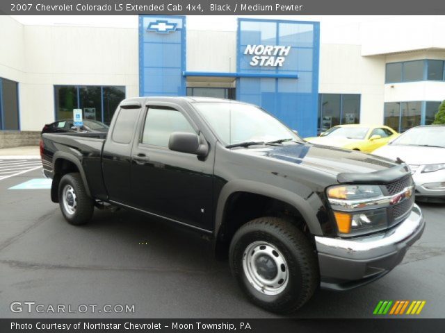2007 Chevrolet Colorado LS Extended Cab 4x4 in Black