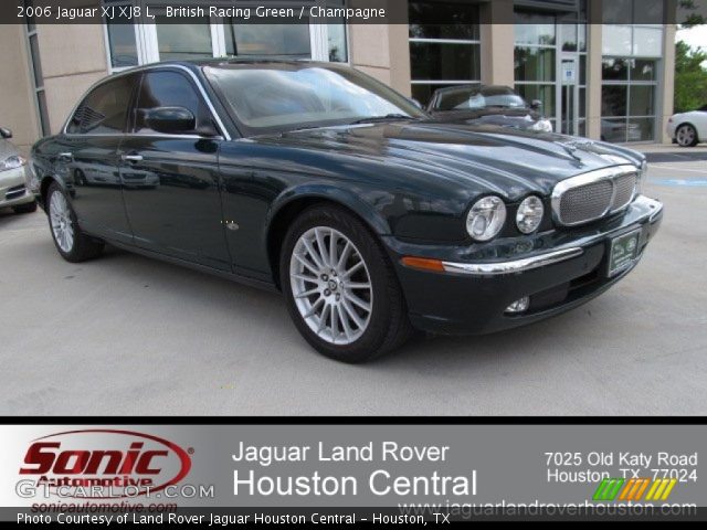 2006 Jaguar XJ XJ8 L in British Racing Green