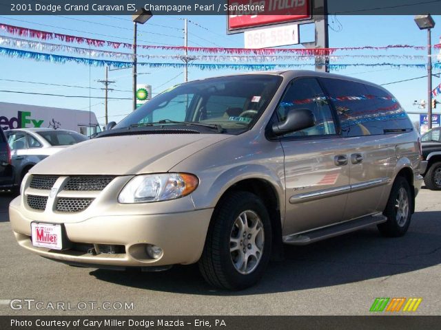 2001 Dodge Grand Caravan ES in Champagne Pearl