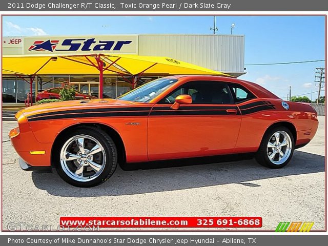 2011 Dodge Challenger R/T Classic in Toxic Orange Pearl