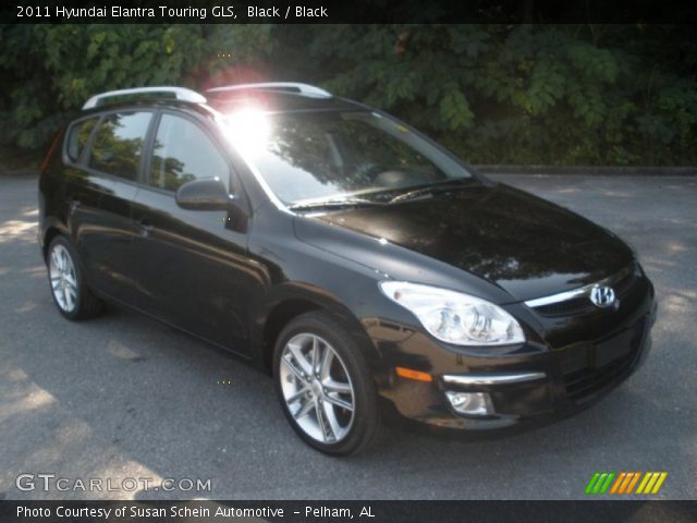 2011 Hyundai Elantra Touring GLS in Black