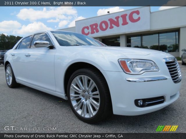 2011 Chrysler 300 C Hemi in Bright White