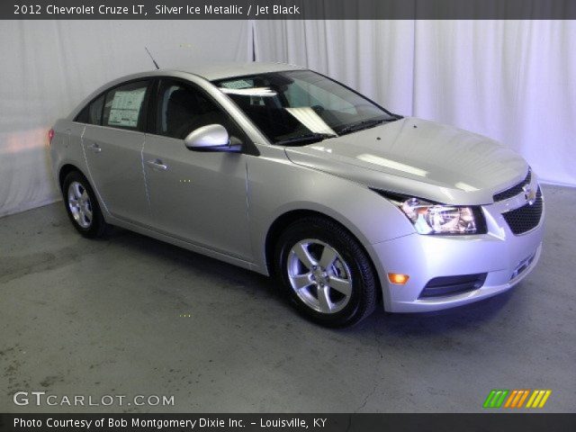 2012 Chevrolet Cruze LT in Silver Ice Metallic