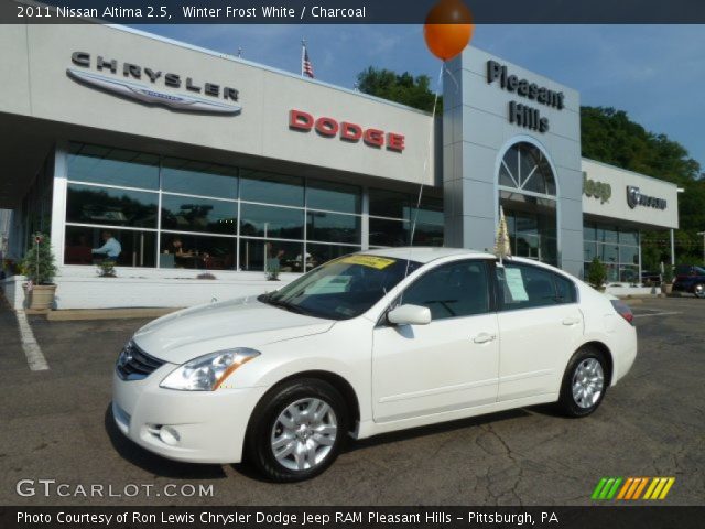 2011 Nissan Altima 2.5 in Winter Frost White