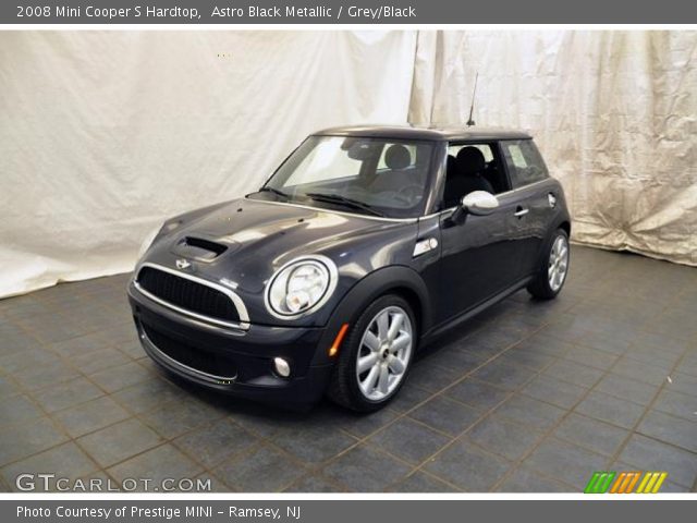 2008 Mini Cooper S Hardtop in Astro Black Metallic
