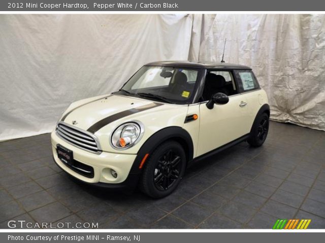 2012 Mini Cooper Hardtop in Pepper White