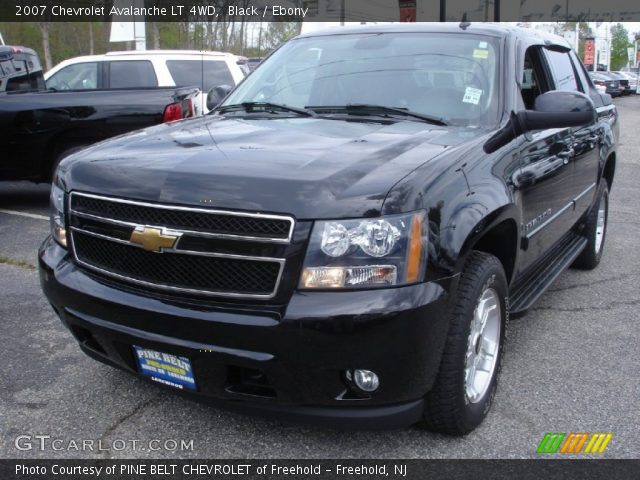 2007 Chevrolet Avalanche LT 4WD in Black