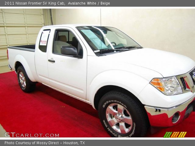 2011 Nissan Frontier SV King Cab in Avalanche White