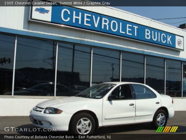 2005 Chevrolet Cavalier Sedan in Summit White