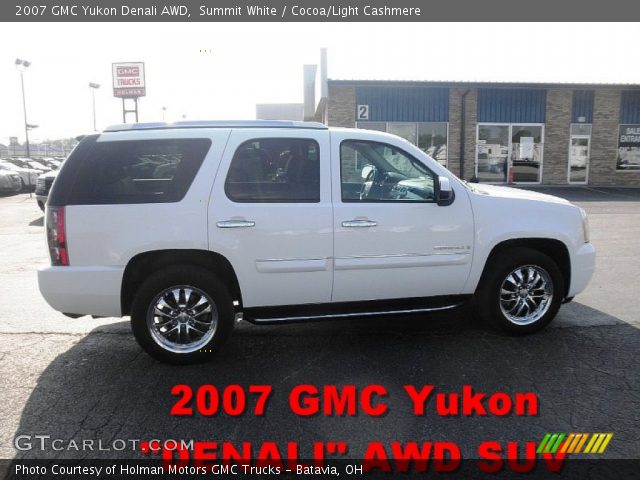 2007 GMC Yukon Denali AWD in Summit White