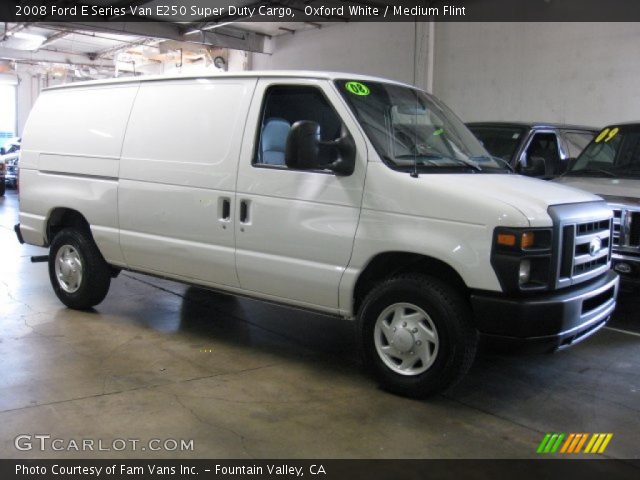 2008 Ford E Series Van E250 Super Duty Cargo in Oxford White