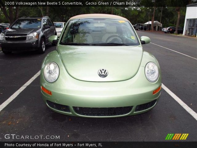 2008 Volkswagen New Beetle S Convertible in Gecko Green