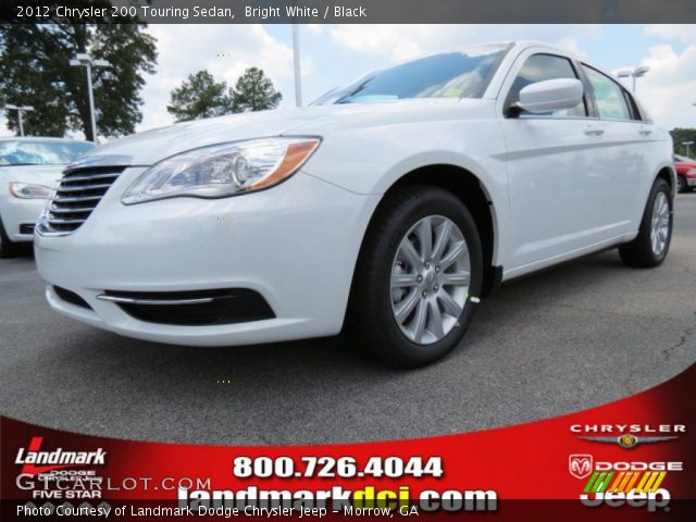 2012 Chrysler 200 Touring Sedan in Bright White