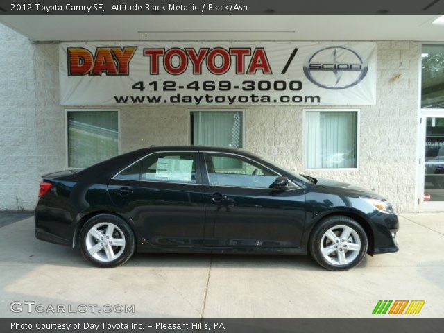 2012 Toyota Camry SE in Attitude Black Metallic
