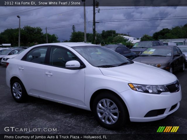 2012 Kia Forte EX in Snow White Pearl